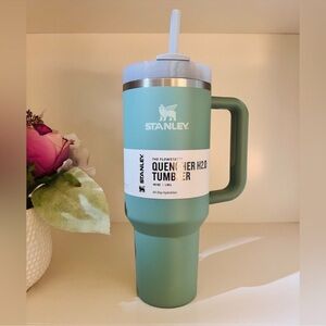 🎉LAST PIECE🎉Stanley 40 oz. Quencher H2.0‎ FlowState Tumbler Eucalyptus